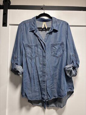 Liverpool Los Angeles Chambray Button Up Shirt Roll Tab Sleeve L